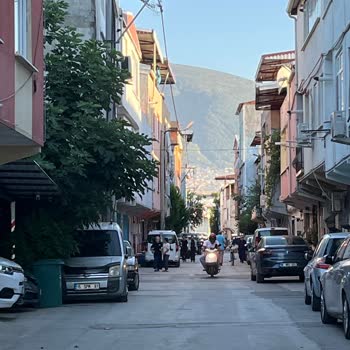 Sakarya Mahallesi 3. Aras Sokak’da Çöp Konteyneri Eksikliği 500 Metre Yürümeye Zorunlu Kılıyor