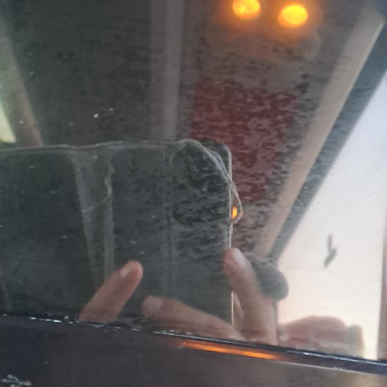 Mazot Kokusu, Gürültü Ve Rötarlı Düşük Konforlu Otobüs Yolculuğu