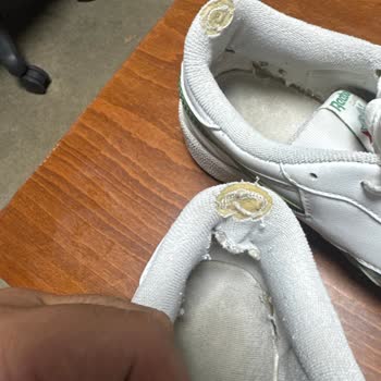 Reebok Ayakkabısının 5 Ayda Yırtılması Ve İade Reddi