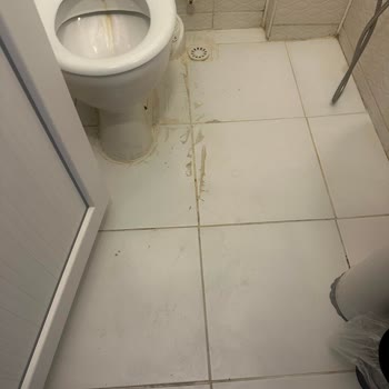 Grand Şakar Otel Odanın Aşırı Derecede Pis Olması