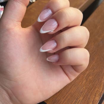 Bal Nail Beauty'de Kalitesiz Manikür Ve İade Talebi