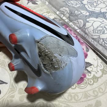 Nike Kramponunda Erken Kırılma Ve Garanti Reddi