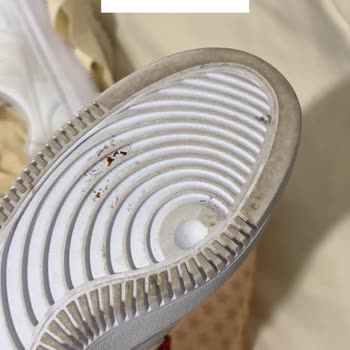 Sahte Nike Sneaker Gönderildi, İade Ücretinden 175 TL Kesinti Yapıldı