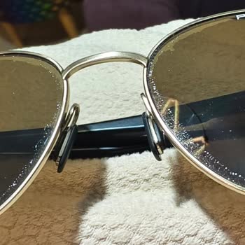 Göz Grup Optik Porsche Design Güneş Gözlüğünde Kaplama Soyulması Ve Garanti Reddi