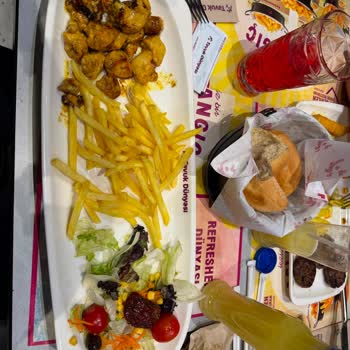 Şube Sorumlusunun İlgisiz Tutumu Ve Soğuk Makarna, Pişmemiş Patates