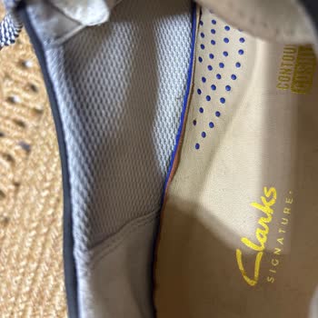 Boyner'den Aldığım Beyaz Clarks Ayakkabıda Renk Akmaları Ve Kullanıcı Hatası İddiası