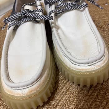 Boyner'den Aldığım Beyaz Clarks Ayakkabıda Renk Akmaları Ve Kullanıcı Hatası İddiası