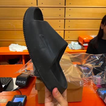 Nike Terlikte Hızlı Küçülme Ve İade Talebinin Reddedilmesi