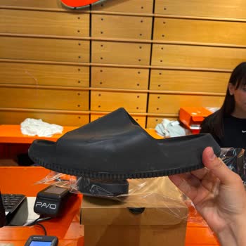 Nike Terlikte Hızlı Küçülme Ve İade Talebinin Reddedilmesi