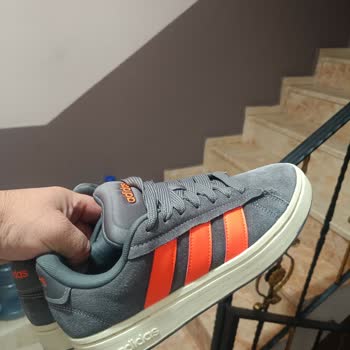 Adidas Ayakkabısında Üretim Hatası Ve Mağaza İhmali