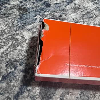 Kırık Kargo Paketi Ve Çizik Ayakkabı Kutusu Ücretsiz Değişim Talebi
