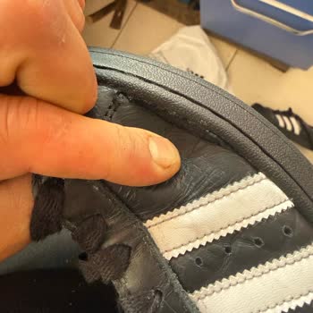 Adidas Superstar Ayakkabısının Kısa Sürede Patlaması Ve Haksız Ret Kararı