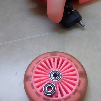 Rookie Çocuk Scooterı Tekerlek Çıkması Nedeniyle Ciddi Yaralanma