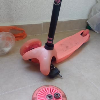 Rookie Çocuk Scooterı Tekerlek Çıkması Nedeniyle Ciddi Yaralanma