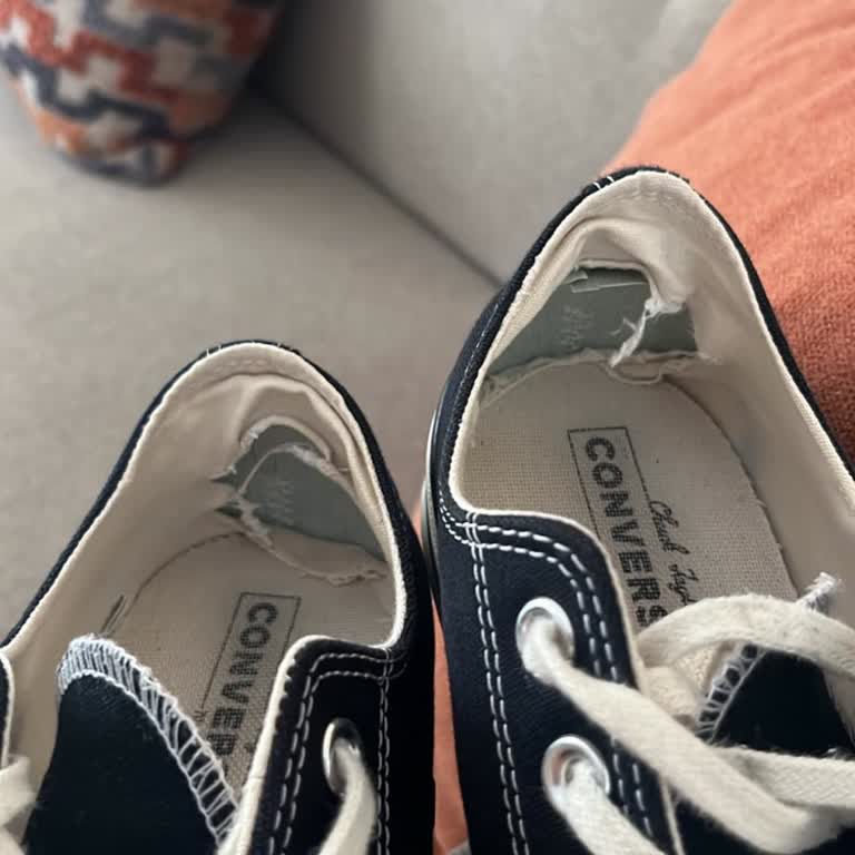 Converse Chuck 70, Exijo Cambio por Defecto de Fabricación Inaceptable