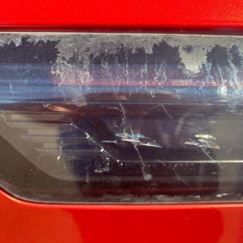 Garanti Kapsamında Olmasına Rağmen Arka Stop Lambası Çatlakları Ve Ön Far Kabarması Değişim Reddi
