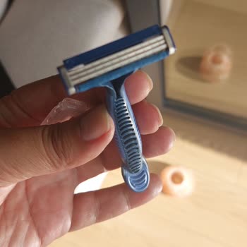 Gillette llegó con las cuchillas mal instaladas, solicito reemplazo