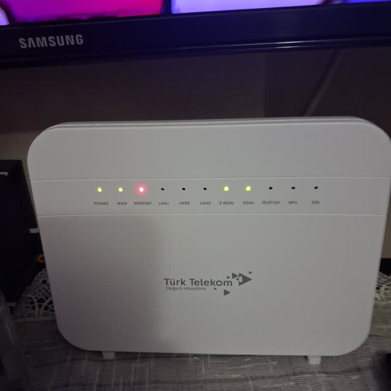 Zeytinburnu Beştelsiz Mahallesinde Fiber İnternet Kesintisi Ve Destek Eksikliği