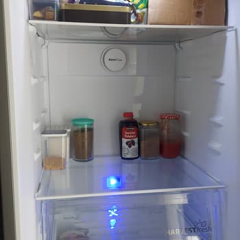 Yeni Buzdolabının Dar Soğutucu Bölümü İlaç Depolamada Hayati Engel