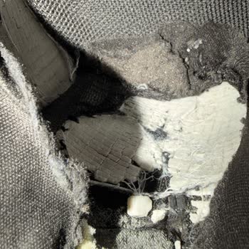 Reebok Ayakkabısının Kısa Sürede Aşınması Ve Mağaza Red Kararı