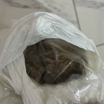 Orijinal Ambalajda Gönderim Sözü Kırıldı, Yeniden Paketlenmiş Kedi Maması İçin İade Talebi