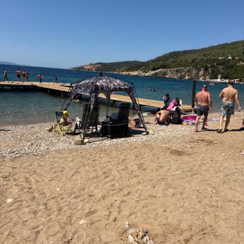 Girişte Şemsiye Kurma Kuralının Olmaması Müşteriyi Mağdur Etti