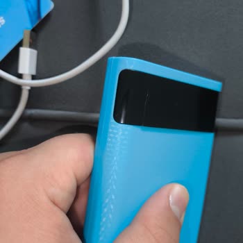 Kırık Powerbank İadesi Aylarca Sürüyor, Canlı Destek Çözüm Sunmuyor
