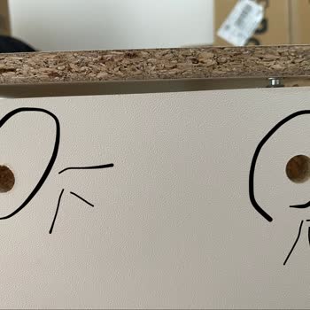 IKEA Divanında Eksik Vidalar Ve Çekmece Sorunu Çözüm Bekliyor