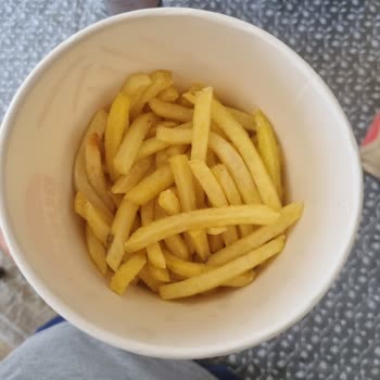 Yarım Kova Patates, Ezilmiş Hamburger Ve Canlı Destek Sorunu