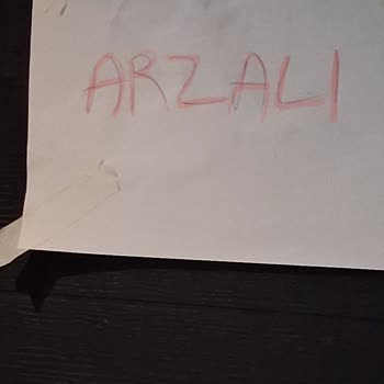 Denize Sıfır İddiası Yanıltıcı; Pis Tünel, Kırık Şemsiyeler Ve Erimiş Şezlonglar