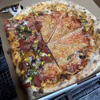 Dağılmış Pizzalar İçin Tek İade, Diğer İki Ücret İade Edilmedi