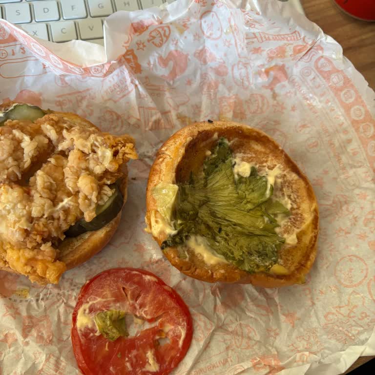 Popeyes Siparişinde Çürük Marul, Eksik Ürün Ve İade Reddi