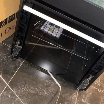 Kırık Cam Kapak Ve Dağılmış Parçalar, Uzun İade Süreci