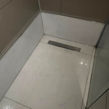 Elektrik Ve Su Kesintisi, Hijyen Sorunları