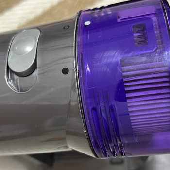Dyson V8 Süpürge Servisten Dönerken Fiziksel Deformasyonla Geri Geldi