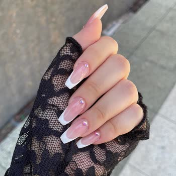Su Beauty Nail | İstanbul Ortaya Çıkan İşçilik Son Derece Kötü Ve Profesyonellikten Uzak