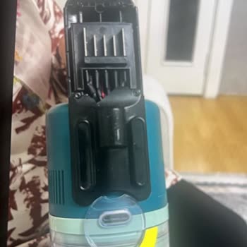 Philips 6000 Dikey Süpürgenin Batarya Parçasının Kırılması Ve Ücretsiz Değişim Talebi