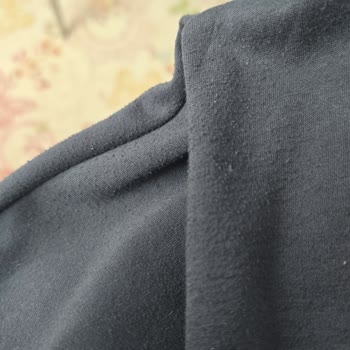 Tüylenme Ve Topaklanma Sorunu Nedeniyle Ürün İadesi Reddedildi Ve Yorum Silindi
