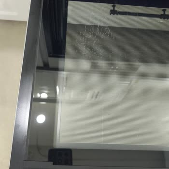 Bosch Ankastre Setinde İlk Kullanımda Çıkan Lekeler İçin Ücretli Temizlik Kremi Zorunluluğu