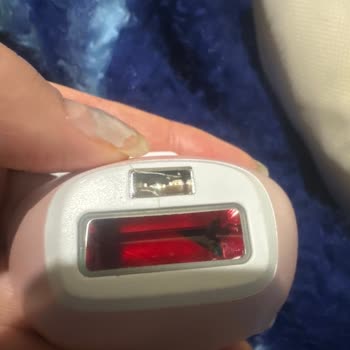 Philips Lumea Cihazı Aşırı Isınıyor Ve Yüz Başlığı Çatladı