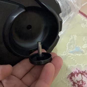 Karcher Buharlı Temizleyicide Eksik Taşıma Tekerleği Ve Hızlı Çözüm Talebi
