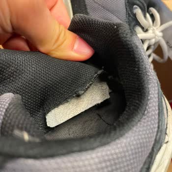 Skechers Ayakkabının İç Astarının Hızlı Yırtılması Ve Kullanıcı Hatası İddiası