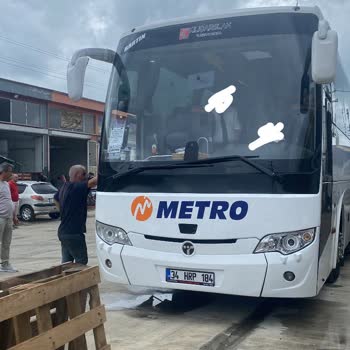 Metro Turizm Otobüsünün Sekiz Defa Arızalanması Yolcuları Mağdur Etti