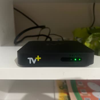 TV+ Kutusu Yalnızca Ekranın Çeyreğini Gösteriyor; Müşteri Hizmetlerinden Yanıt Yok