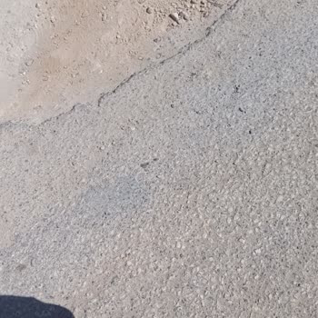 Mardin Artuklu’da Çukurlu Yol Ve Belediye İhmali Güvenlik Tehlikesi
