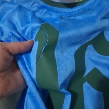 Bursastore'ün Ön Siparişiyle Alınan XL 700. Yıl Forması Hatalı Baskı Nedeniyle Değişim Talebi