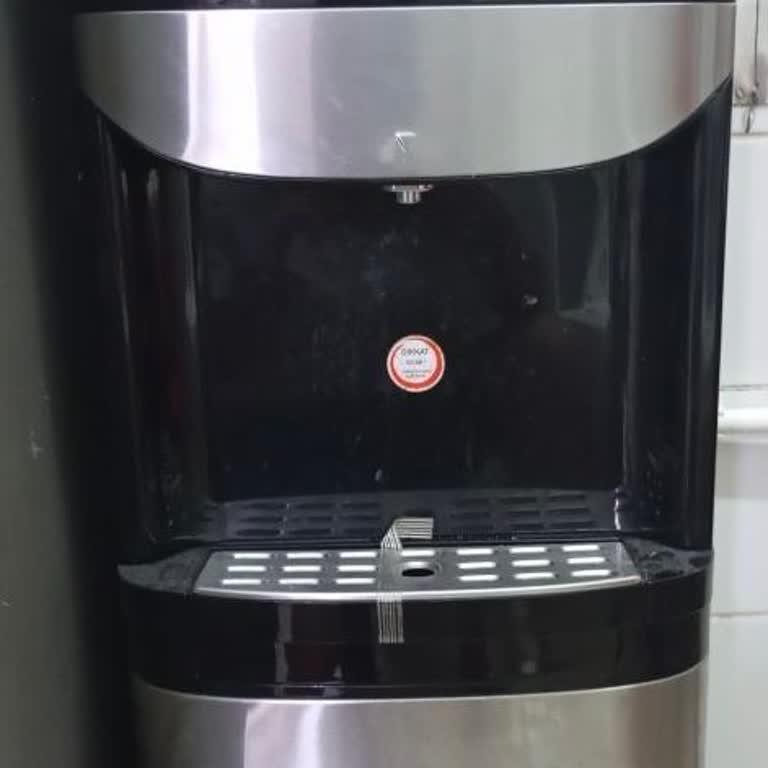 Sürekli Arızalı Su Sebili Ve Cevapsız Servis