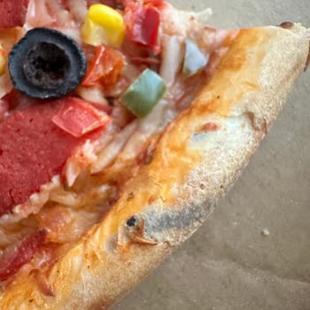 Küflü Pizza Nedeniyle Hijyen İhlali Ve İade Talebi