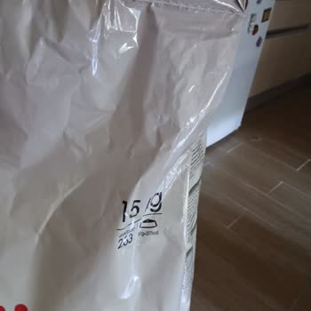 Petlebi'den Gelen Şüpheli Royal Canin Kedi Maması Orijinal Olmadı