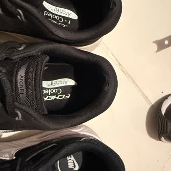 Skechers Arch Fit Ayakkabısında Kısa Sürede Topuk Yırtığı Ve Satıcıların Kullanıcı Hatası İddiası